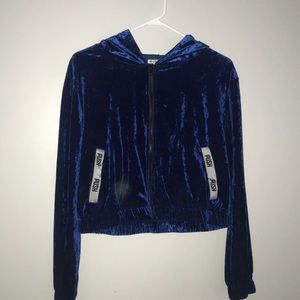 cropped zip up hoodie